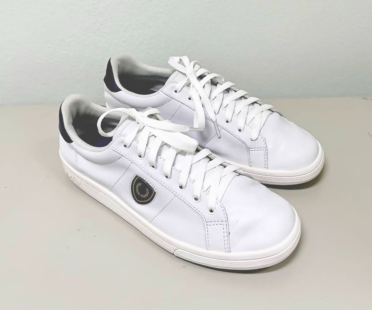 Fred perry หนังสีขาว เบอร์ 43 ยาว 28 cm สภาพดี  รูปที่ 2