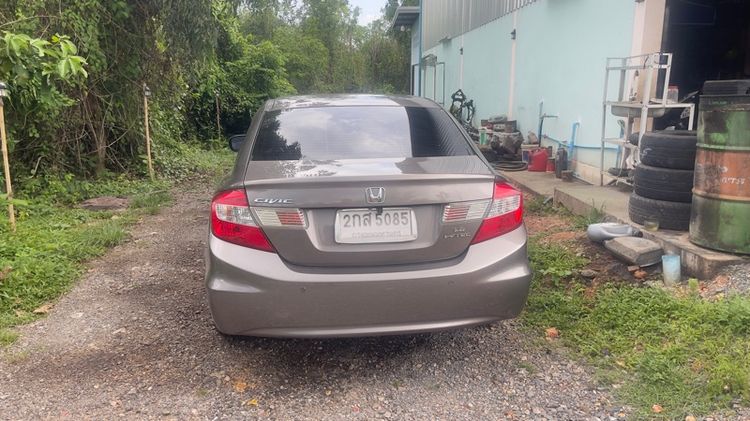 Honda Civic 2013 1.8 E i-VTEC Sedan เบนซิน ไม่ติดแก๊ส เกียร์อัตโนมัติ กรมท่า รูปที่ 4