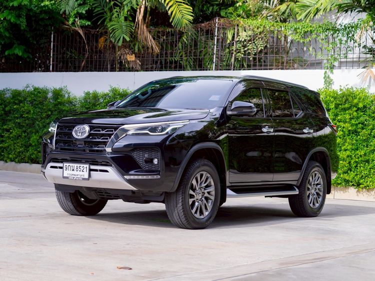 Toyota Fortuner 2021 2.4 Leader V Utility-car ดีเซล ไม่ติดแก๊ส เกียร์อัตโนมัติ ดำ รูปที่ 3