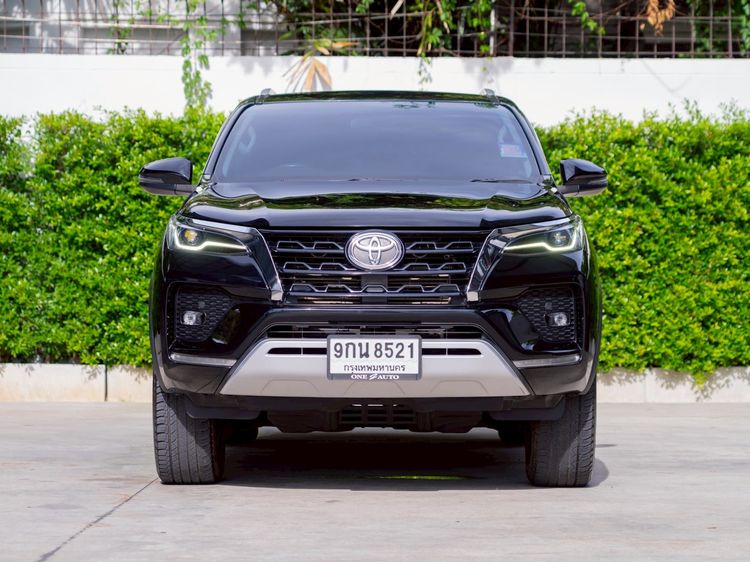 Toyota Fortuner 2021 2.4 Leader V Utility-car ดีเซล ไม่ติดแก๊ส เกียร์อัตโนมัติ ดำ รูปที่ 2
