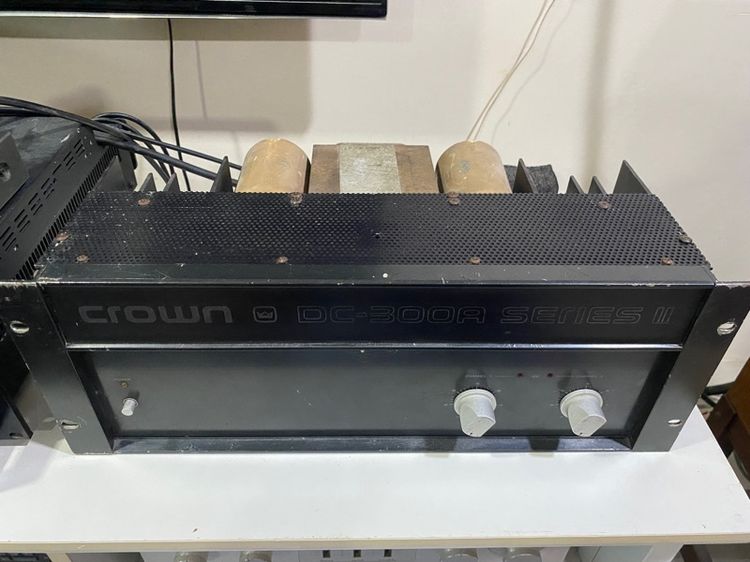 เครื่องเสียงไฮไฟ Crown DC300A Series II