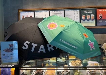 อื่นๆ ซื้อ1แถม1 ร่มพับเปิด-ปิดอัตโนมัติ ขนาด 21 นิ้ว ของแท้จาก Starbucks Thailand