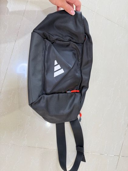 กระเป๋าสะพายข้าง Adidas ผู้ชาย