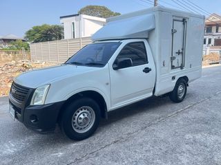 ISUZU Spark ตู้แห้ง เครื่อง2.5ดีเซล เกียร์ธรรมดา เครื่องดี แชชซีสวย แอร์เย็นฉ่ำ พร้อมใช้เอกสารพร้อมโอนสนใจรายละเอียดสอบถามได้ครับ