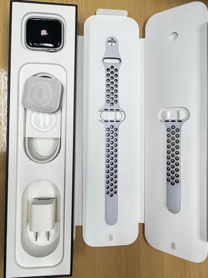 apple watch series 5 nike 
