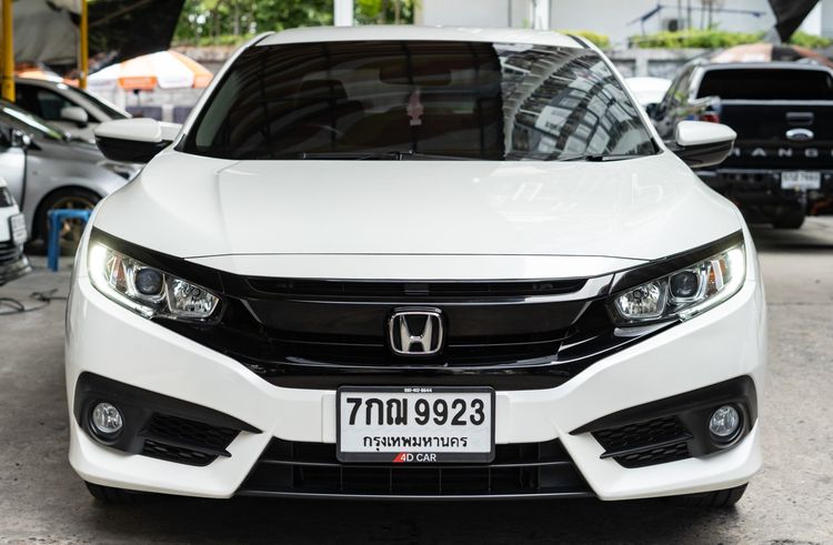 รถ Honda Civic 1.8 EL i-VTEC สี ขาว