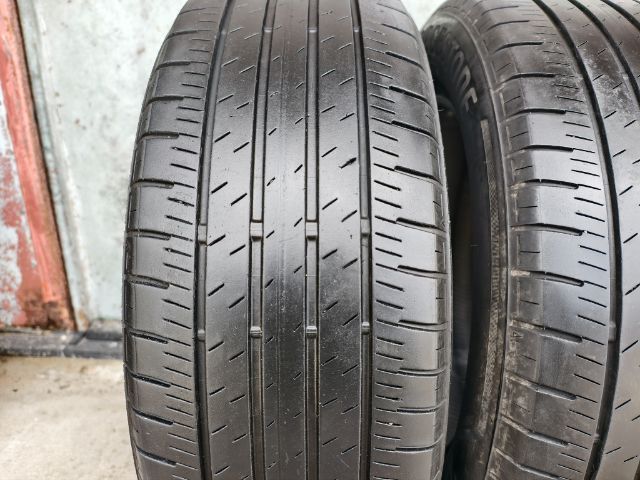 ยาง 215-60-17 ปี23 ยี่ห้อ Bridgestone  รูปที่ 2