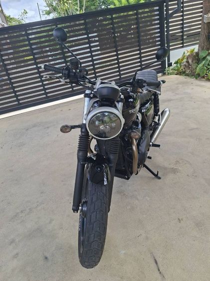 Triumph Street Twin 900  รูปที่ 4