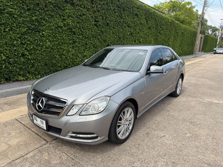 รถ Mercedes-Benz E-Class E200 CGI สี เทา