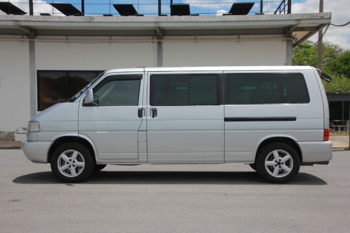 Volkswagen Caravelle 2000 2.8 V6 Van เบนซิน เกียร์อัตโนมัติ บรอนซ์เงิน รูปที่ 3