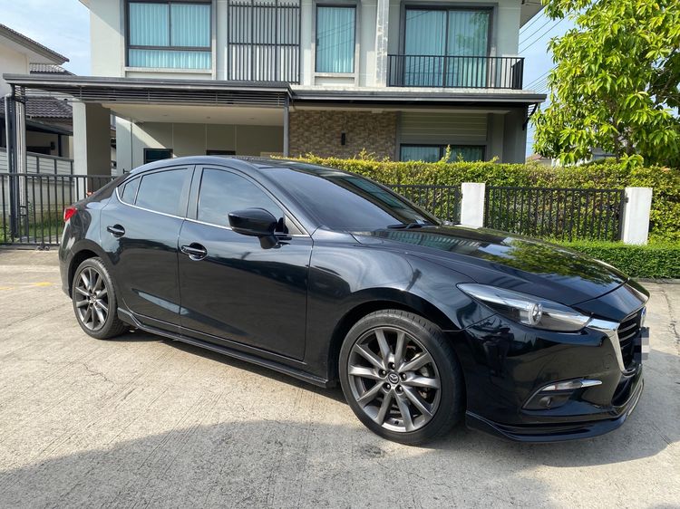 รถ Mazda Mazda3 2.0 S Sports สี ดำ