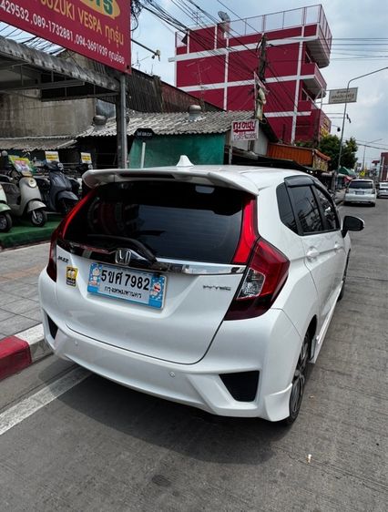 Honda Jazz 2015 1.5 SV+ Sedan เบนซิน ไม่ติดแก๊ส เกียร์อัตโนมัติ ขาว รูปที่ 3