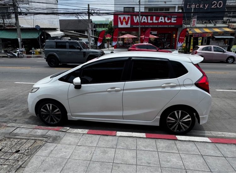 Honda Jazz 2015 1.5 SV+ Sedan เบนซิน ไม่ติดแก๊ส เกียร์อัตโนมัติ ขาว รูปที่ 4