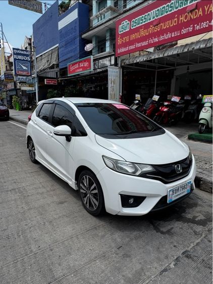 Honda Jazz 2015 1.5 SV+ Sedan เบนซิน ไม่ติดแก๊ส เกียร์อัตโนมัติ ขาว รูปที่ 2