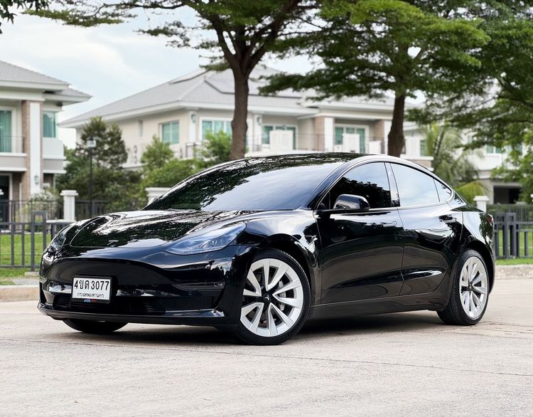 รถ Tesla Model-3 Long Range 4WD สี ดำ