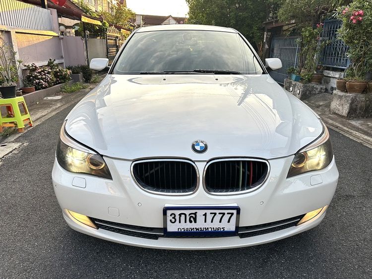 BMW Series 5 2010 520d Sedan ดีเซล ไม่ติดแก๊ส เกียร์อัตโนมัติ ขาว รูปที่ 2