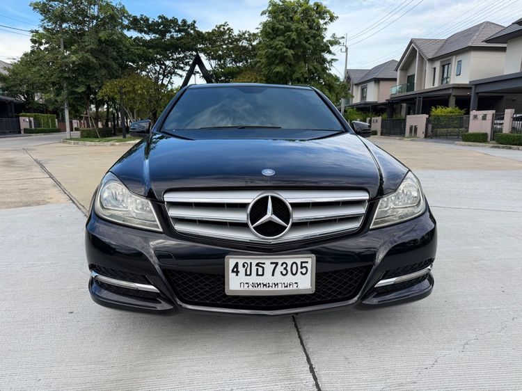 Mercedes-Benz C-Class 2013 C200 CGI Sedan เบนซิน ไม่ติดแก๊ส เกียร์อัตโนมัติ ดำ รูปที่ 2