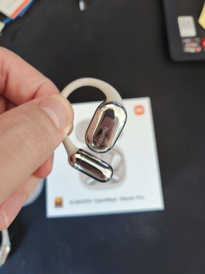 ขายหูฟัง xiaomi stereo pro สภาพดีมากก ใช้มา 5 เดือน เสียงดีฟังสนุกด้วย Harman fx แถมเคสใสให้ด้วยนะครับ นัดชมสินค้าแถว บางบัวทองได้ครับ