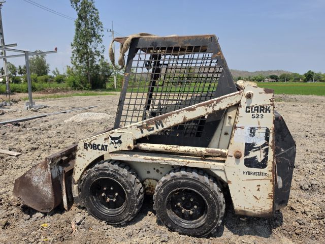รถตัก Bobcat 
