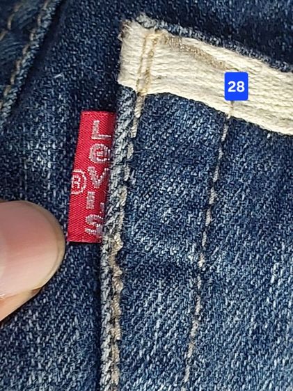 Levi's Fenom สายฟ้า สีขาว เอวจากป้าย 28ยาว32ยาวทั้ว42ขากว้าง8 สวยผ้าแน่นสภาพใหม่มาก รูปที่ 3