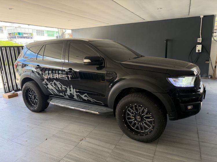 Ford Everest 2016 3.2 Titanium+ 4WD Utility-car ดีเซล เกียร์อัตโนมัติ ดำ รูปที่ 3