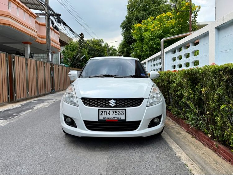 รถ Suzuki Swift 1.25 GLX สี ขาว
