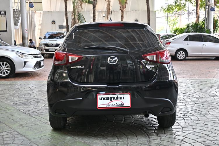 Mazda Mazda 2 2016 1.3 Sports Standard Sedan เบนซิน ไม่ติดแก๊ส เกียร์อัตโนมัติ ดำ รูปที่ 4