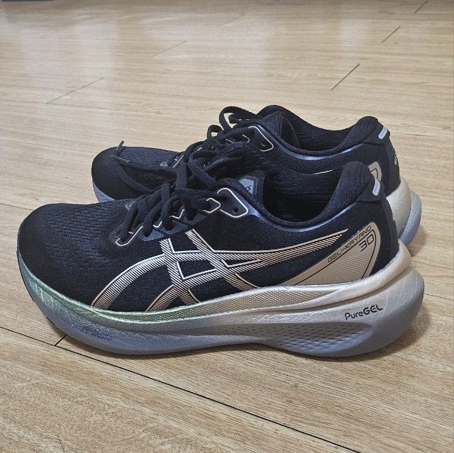 ASICS GEL-KAYANO 30