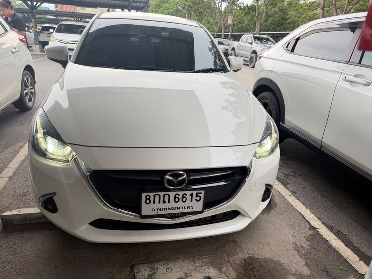 รถ Mazda Mazda 2 1.3 High Plus สี ขาว