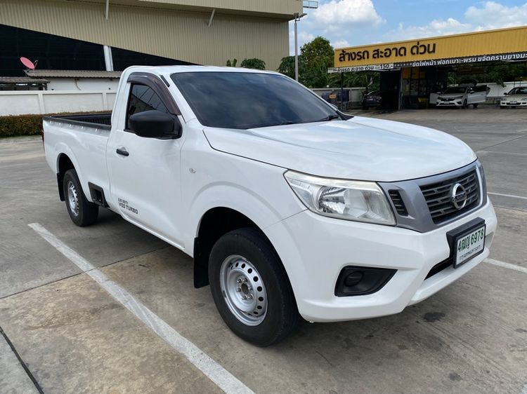 รถ Nissan Navara 2.5 SL สี ขาว
