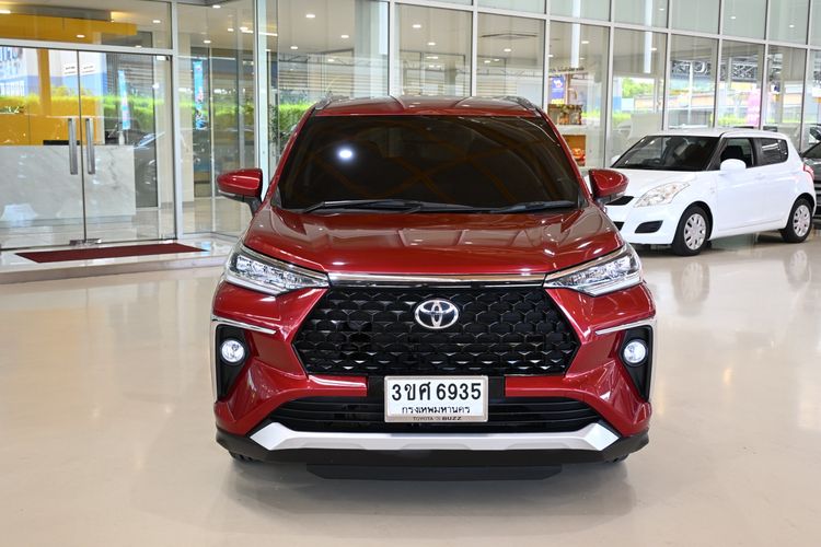 รถ Toyota Veloz 1.5 Smart สี แดง