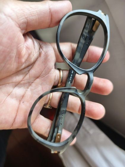 oakley รูปที่ 3
