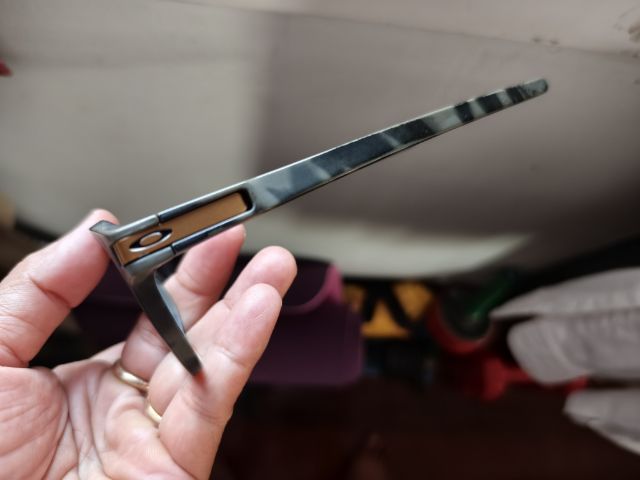 oakley รูปที่ 11