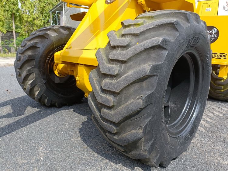 รถตัก เอวอ่อน MITSUI บุ้งกี๋ ขนาด 0.75 คิว ขับเคลื่อน 4 ล้อ   4WD ล้อ-ยางสภาพดี ทั้ง 4 เส้น ตักขึ้น รถ 6 ล้อได้สบายๆ รูปที่ 17
