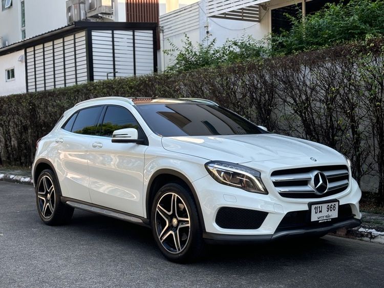 Mercedes-Benz GLA-Class 2016 GLA250 Sedan เบนซิน ไม่ติดแก๊ส เกียร์อัตโนมัติ ขาว รูปที่ 4