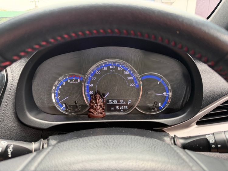 รถ Toyota Yaris 1.2 G สี เทา