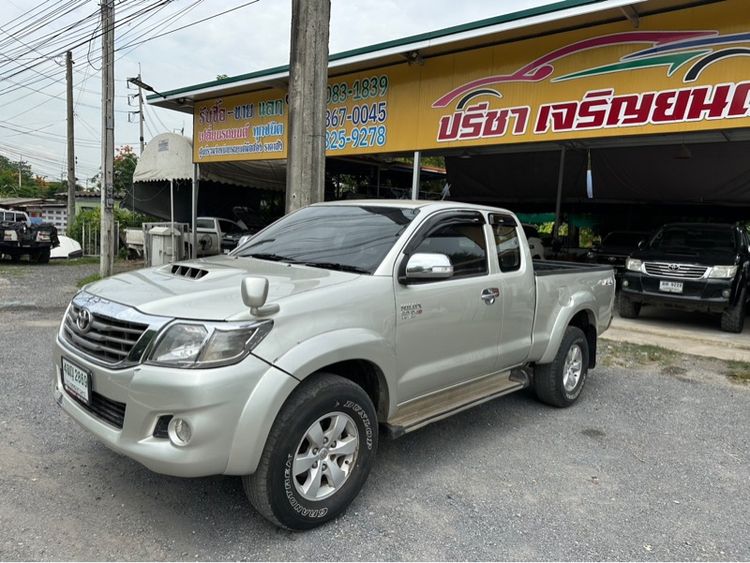 รถ Toyota Hilux Vigo Champ Smart Cab 3.0 G 4WD สี บรอนซ์เงิน