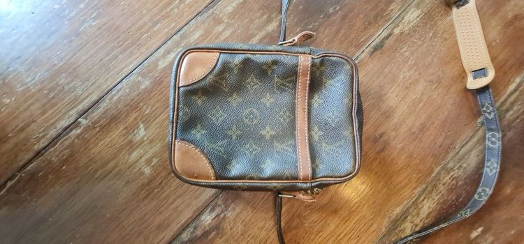 หญิง อื่นๆ อื่นๆ กระเป๋าสะพาย Louis Vuitton แท้จา 