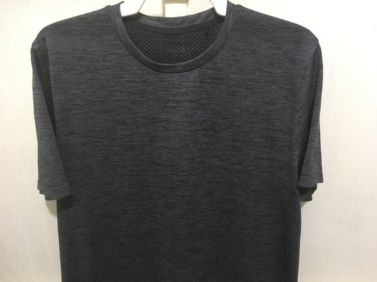 เสื้อคอกลม GU ACTIVE แบรนด์ GU สีเทาเข้ม รูปที่ 3