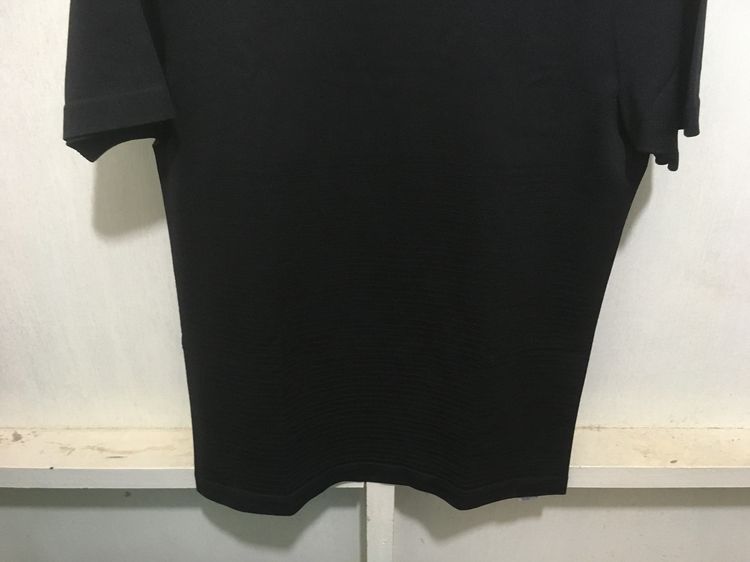 เสื้อคอกลม GU SPORT แบรนด์ GU สีดำ รูปที่ 3