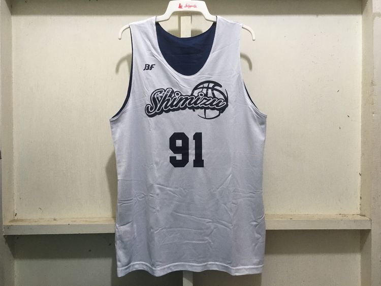 เสื้อกีฬา BasketBall แบรนด์ BF (ใส่ได้2ด้าน) สีขาวกับกรม