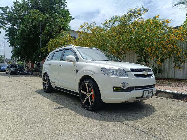 รถ Chevrolet Captiva 2.0 LTZ 4WD สี ขาว