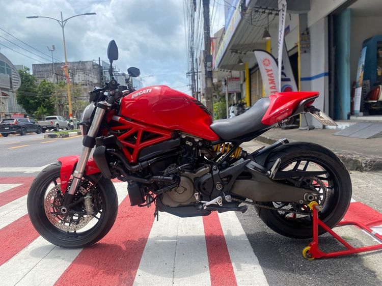 Ducati Monster 821 รูปที่ 2