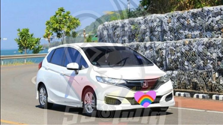 รถ Honda Jazz 1.5 S i-VTEC สี ขาว