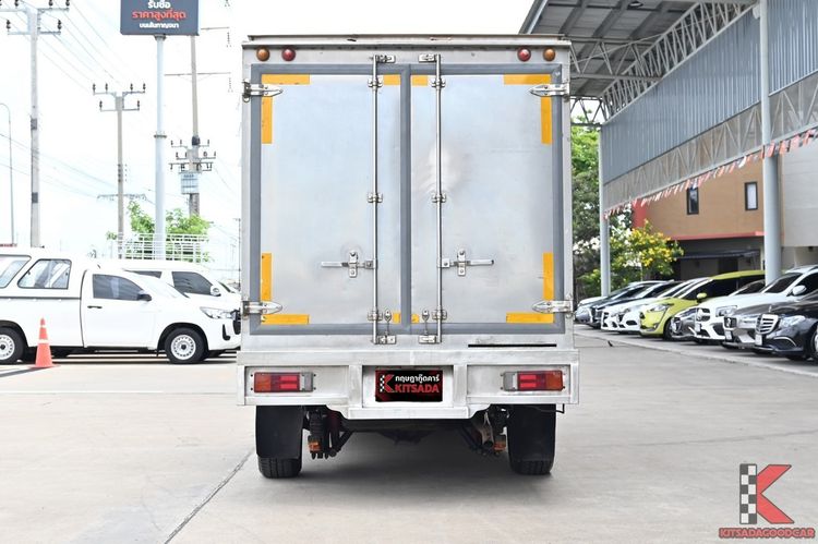 Toyota Hilux Revo 2024 2.4 Entry Pickup ดีเซล ไม่ติดแก๊ส เกียร์ธรรมดา ขาว รูปที่ 4