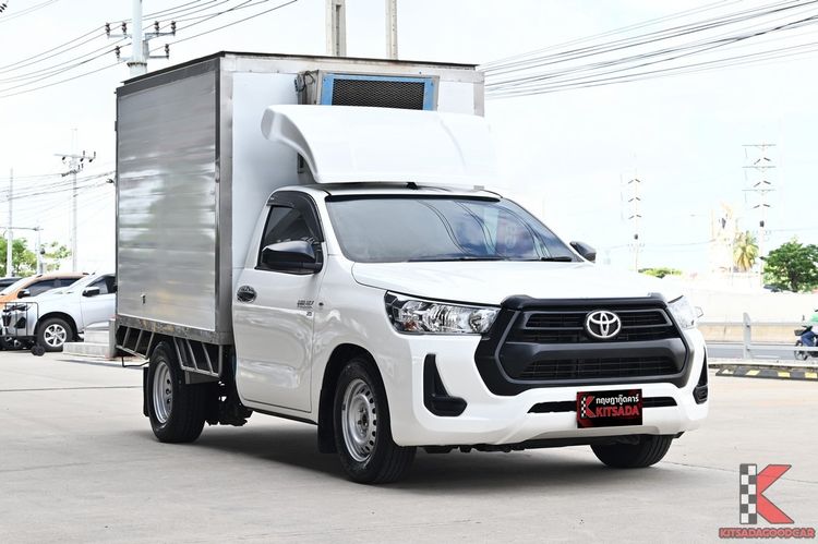 รถ Toyota Hilux Revo 2.4 Entry สี ขาว