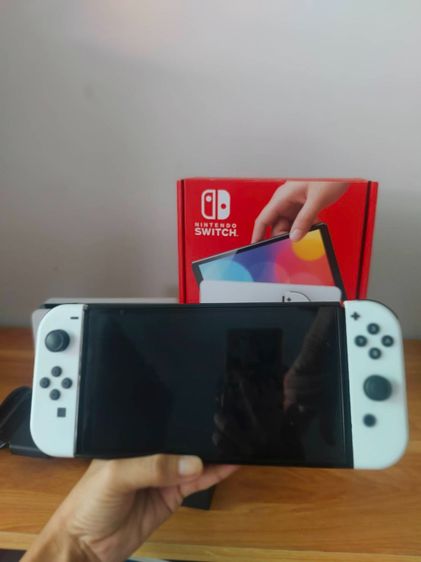 Nintendo switch oled สีนีออน มือสอง อุปกรณ์ครบ สภาพสวย ใช้งานได้ปกติ รูปที่ 6