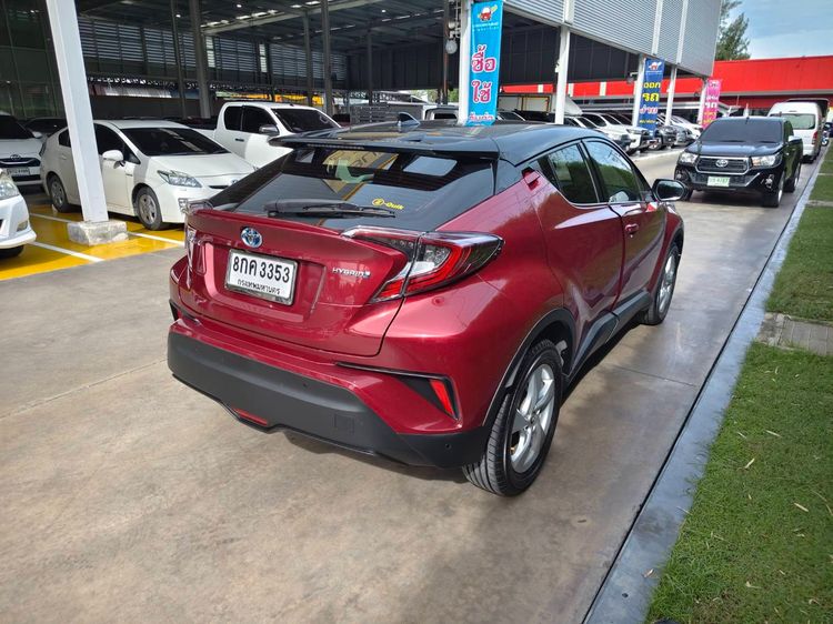 Toyota C-HR 2018 1.8 Hybrid Mid Sedan ไฮบริด ไม่ติดแก๊ส เกียร์อัตโนมัติ แดง รูปที่ 4