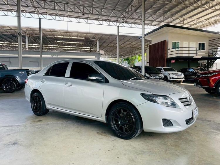 รถ Toyota Altis 1.6 E CNG สี เทา