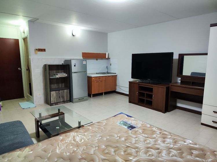อื่นๆ ไม่อนุญาต ตกแต่งครบ Popular Condo เมืองทอง ตึก T12 ชั้น 9 วิวนอก ห้องสวยๆ ครับ รูปที่ 2